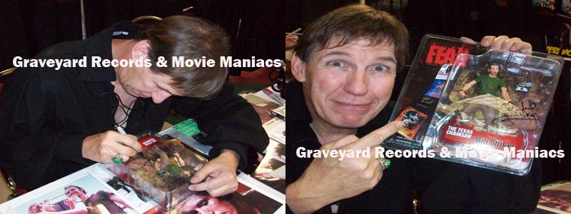 Autographed -- Texas Chainsaw Massacure Hitchhiker Figure - Edwi